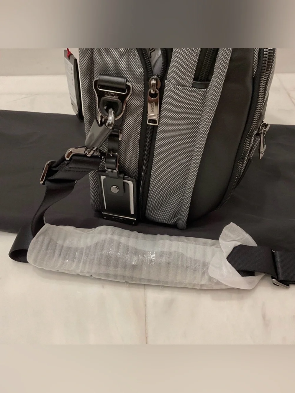 NEW Tumi ALPHA X 15.75” Organizer Laptop Brief Briefcase - METEOR GRAY & BLACK